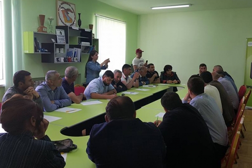 Жители Мартунинского района обращаются к Николу Пашиняну с просьбой разрешить эксплуатировать песчаные рудники