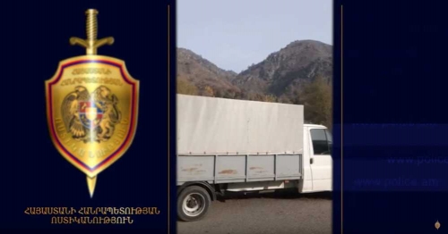 Полиция Базума обнаружила 10 автомобилей, загруженных нелегальной древесиной