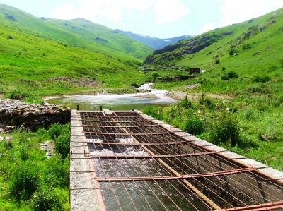 Малые ГЭС оставили от реки Меградзор крохотный ручеек